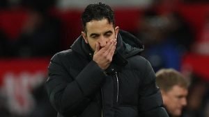 Amorim Ngamuk di Ruang Ganti MU, Pecahkan Layar TV! Apa yang Sebenarnya Terjadi?