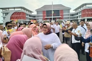 Momen Haru: Ribuan ASN Lepas Bupati Wanita Pertama Sragen yang Purnatugas