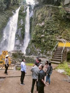 Air Terjun Lae Pinang: Surga Tersembunyi di Pakpak Bharat yang Memikat
