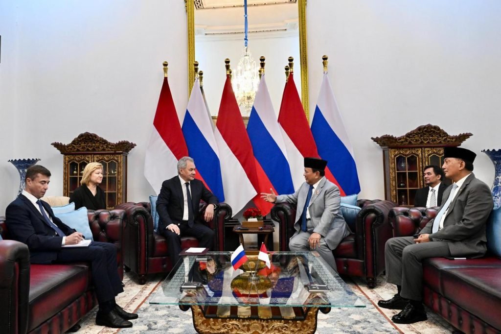 Menhan Sjafrie Dampingi Presiden Terima Sekretaris Dewan Keamanan Federasi Rusia di Istana Merdeka: Menjajaki Kerja Sama Strategis