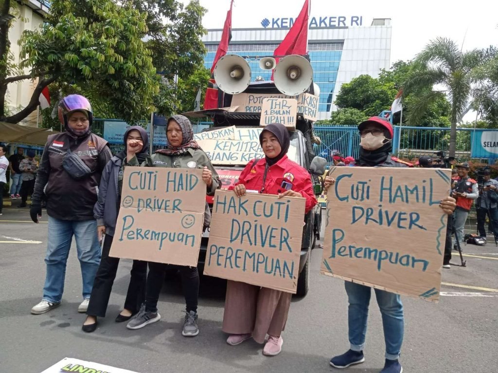 Kenapa Driver Ojol Mengusulkan THR Setara UMP? Temui Tanggapan Kemnaker yang Penuh Arti!