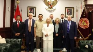 Kolaborasi Strategis: Menteri Pertahanan RI Sjafrie Sjamsoeddin Terima Kunjungan Delegasi BGIPU yang Dipimpin Kim Johnson