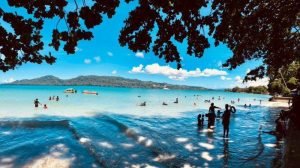 Pantai Natsepa Maluku: Surga Tersembunyi dengan Keindahan Alam yang Memukau