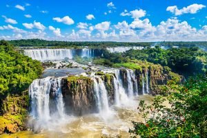 Air Terjun Iguazu: Keajaiban Alam Argentina yang Tak Terlupakan