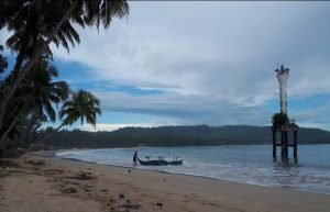 Pantai Lagundri Nias Selatan: Surga Tersembunyi untuk Para Pecinta Surfing dan Wisata Alam