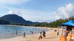 Pantai Lampuuk Banda Aceh: Surga Tersembunyi di Pesisir Barat Sumatera