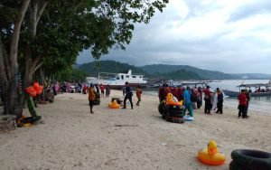 Menikmati Pesona Pantai Mutun Bandar Lampung: Tempat Liburan yang Menenangkan